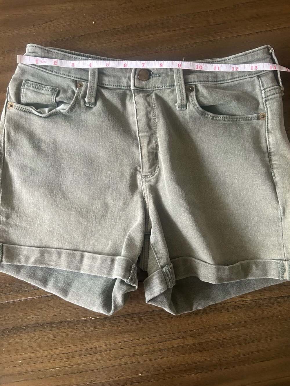 Universal Thread High Rise Midi Cuffed Denim Shorts - Picture 6 of 6